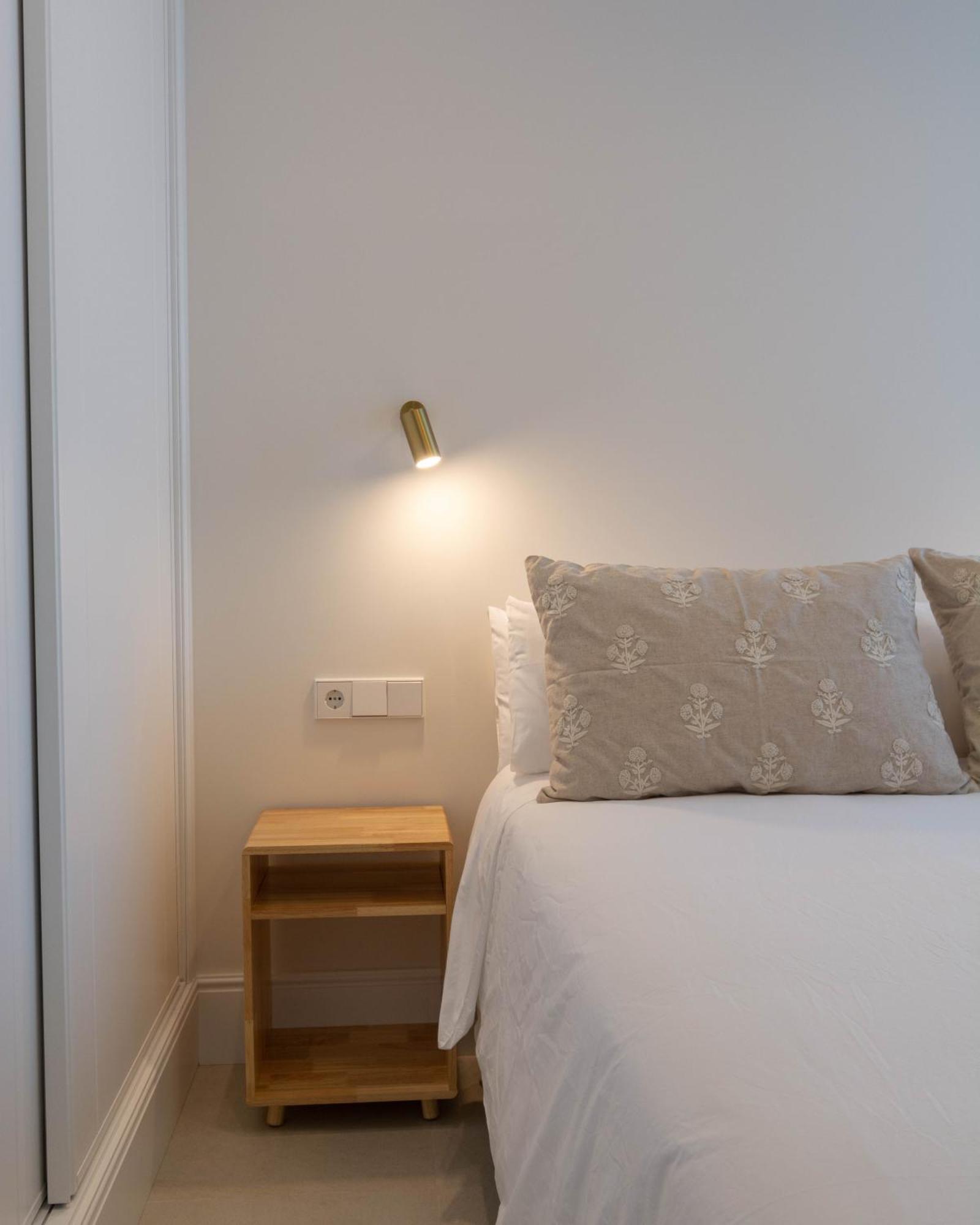 Betis Suites-La Campana Siviglia Esterno foto