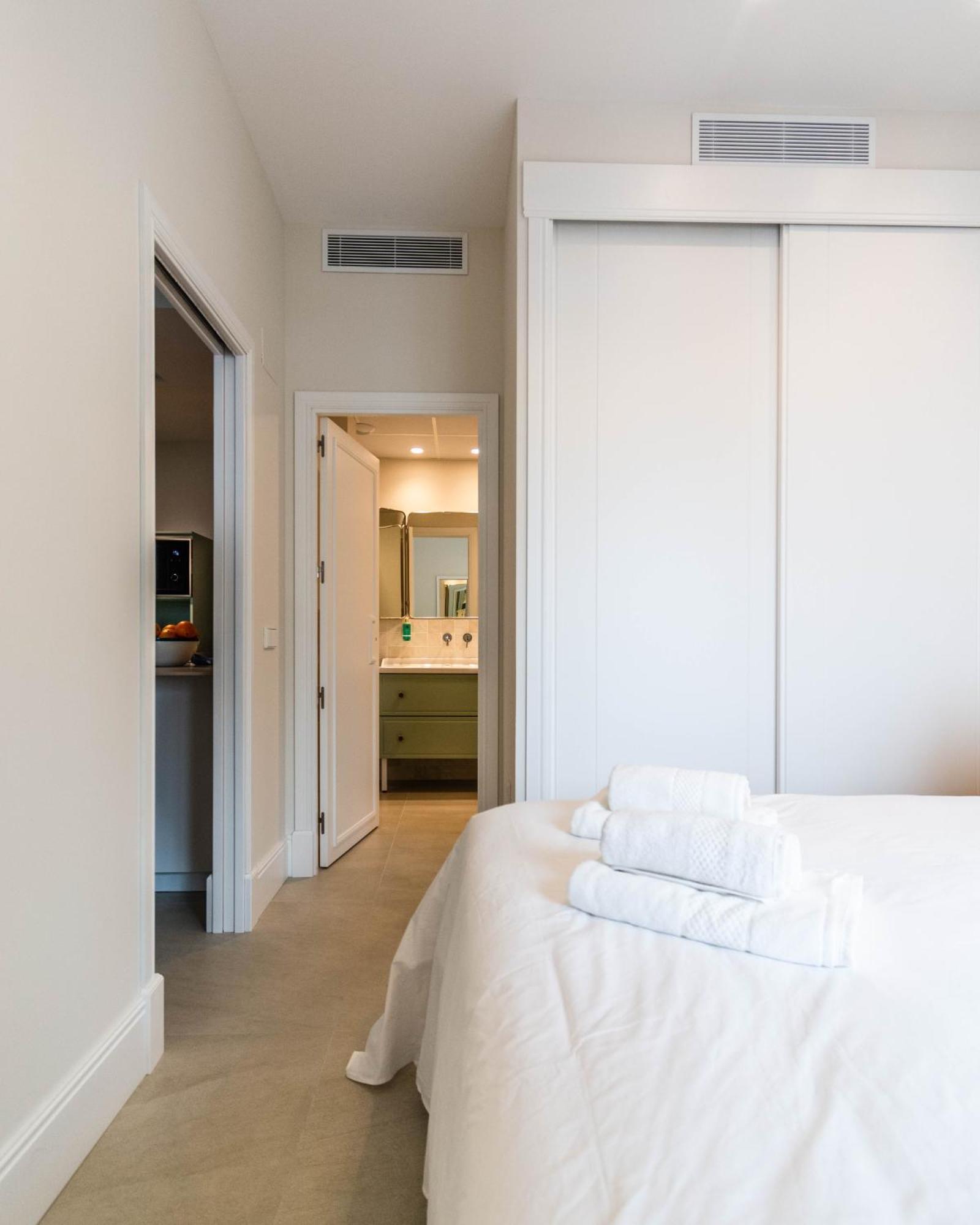 Betis Suites-La Campana Siviglia Esterno foto